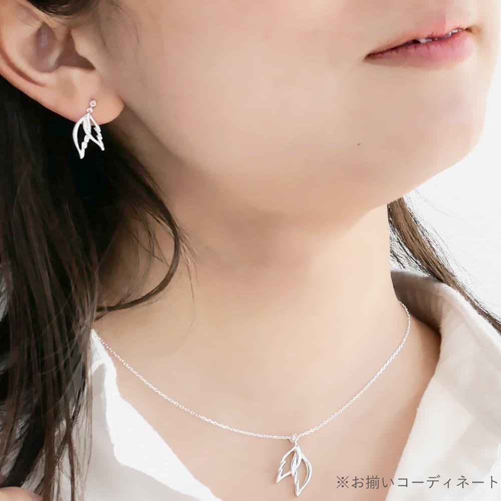 天使の羽ばたき 誕生石シルバーピアス【MIE3106D】