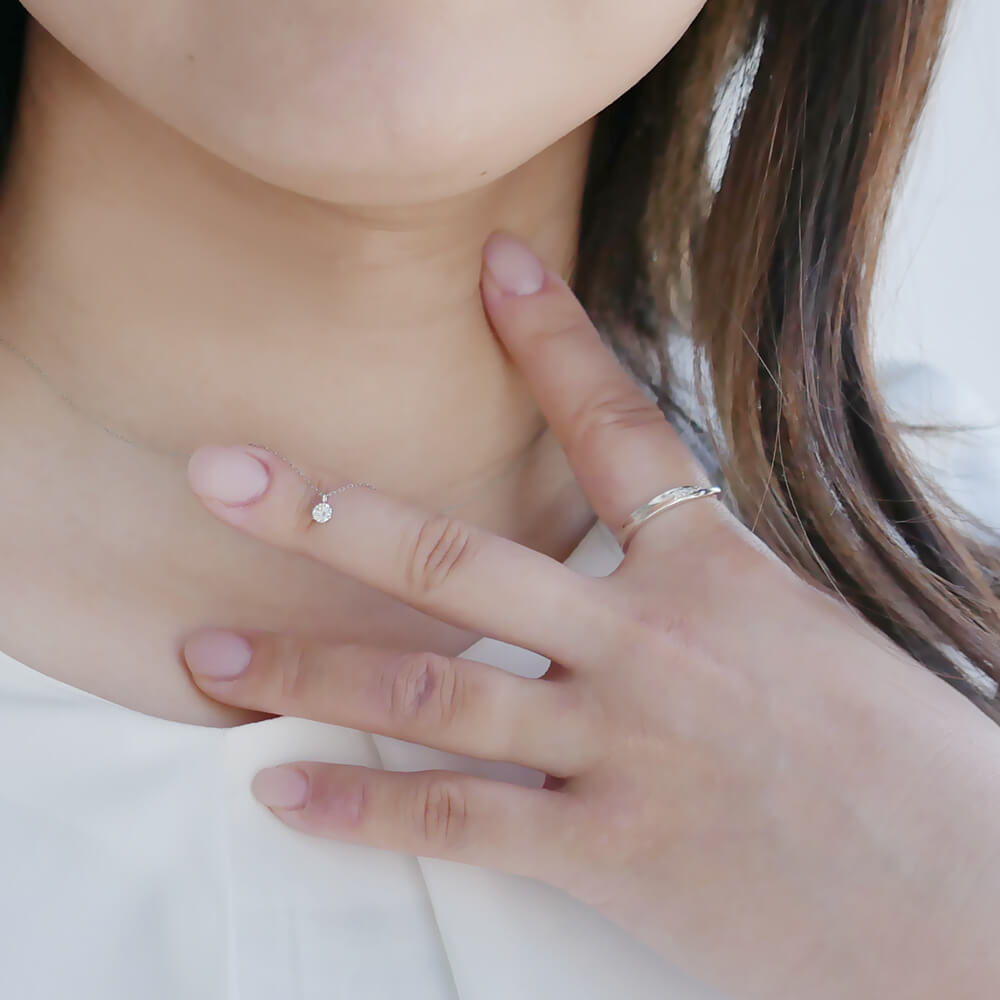 一粒ダイヤモンドプラチナネックレス