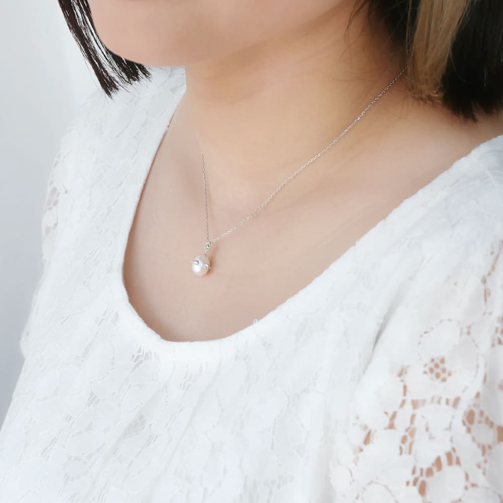 天使の卵ネックレス