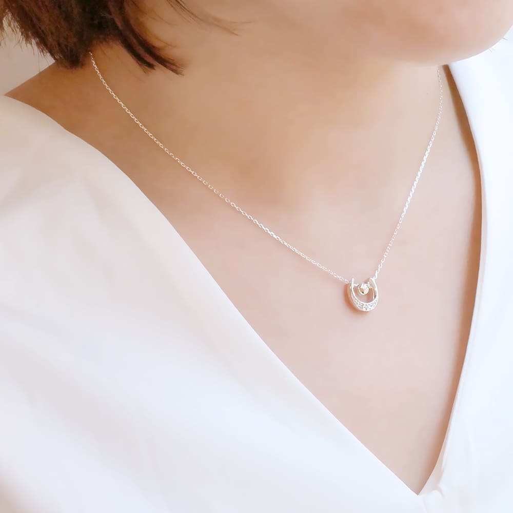 天使の卵ネックレス